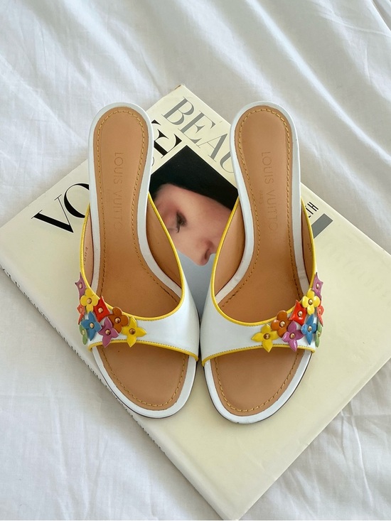Louis Vuitton Shoes - Louis Vuitton 2002 White Leather Slide Mules with Multicolor Flower Motif